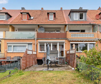 Mittel-Reihenhaus